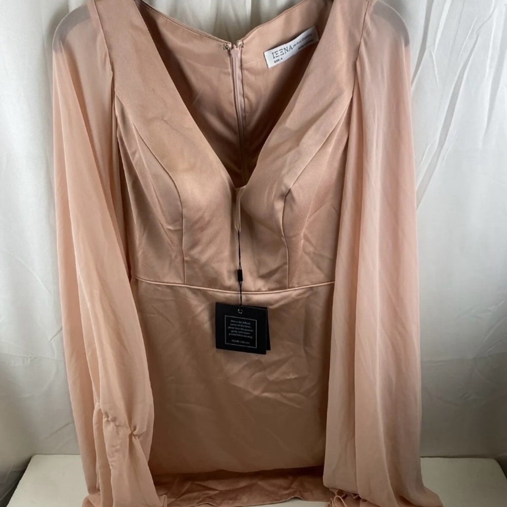 Mac Duggal dress with cape sleeves - Picture 2 of 6